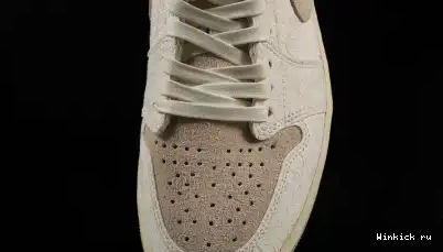 Retro Low 1 Chris Jordan OG Paul 0426